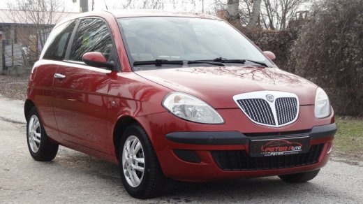 lancia y 1,2i