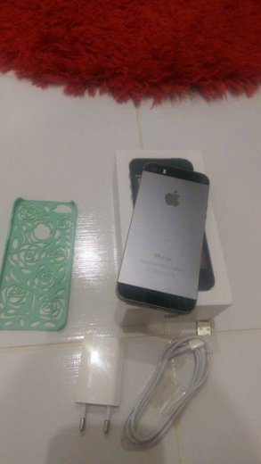 Predám Iphone 5s 16gb gray