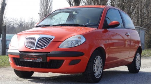 lancia ypsilon