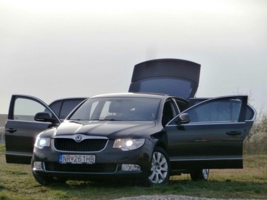 ŠKODA SUPERB 2.0 TDI CR 140K ELEGANCE DSG