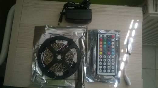 LED PÁSIK RGB
