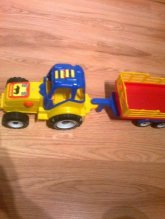 Traktor s vleckou