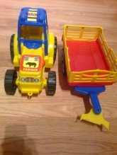 Traktor s vleckou