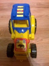 Traktor s vleckou