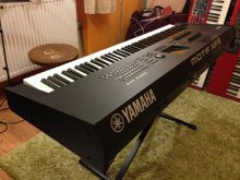 YAMAHA MOTIF XF 8 + hardcase GRATIS