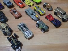 Predám sadu HotWheels autíčok