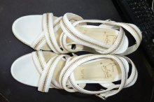 Luxusne Zip Sandale s cervenou podrazkou - vel. 39