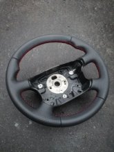 Kozeny volant VW,SEAT,SKODA s bicepsami
