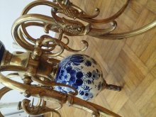 Starobilý holandský porcelánový luster,funkčný