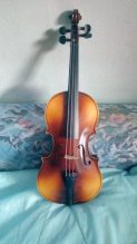 Predám 3/4 husle /starožitné/ ,-z roku 1960