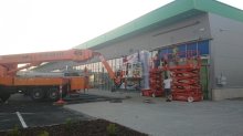 Plošina 45metrov bočný dosah 32metrov nosnosť 550k
