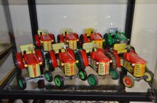 Kupim traktor SVED
