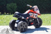 Malá detská elektrická motorka pre deti od 1 roka
