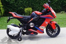 Veľká a silná elektrická motorka