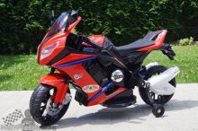Veľká a silná elektrická motorka