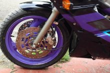 YAMAHA FZR 600 GENESIS - 1.majitel - KRÁSNÁ
