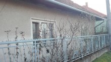 Ponúkam na predaj RD v obci Kozárovce