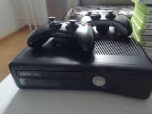 Xbox 360 slim 250gb + 2 ovladace + vela hier