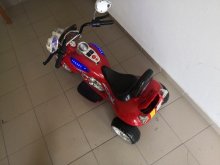 Červená motorka