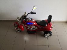 Červená motorka