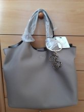 Kabelka Guess