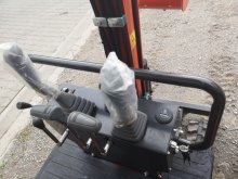 Minibagr, CR08OH s otvírací zadní částí -1000 kg