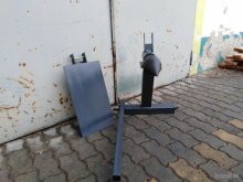 Kužeľová štiepačka , kalačka za traktor so stolom