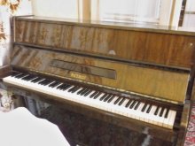 Pianino Petrof