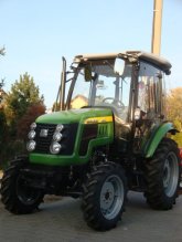 Traktor ZOOMLION CR 504 s kabinou, výkon 50 Hp