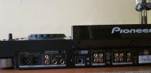 Pioneer XDJ RX2 konzola