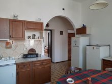 Mestansky byt  v Mosonmagyaróvári 5 izbovy153 m2