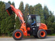 CR 20 Nakladač kolovy 2000kg - 4x4, 53Kw
