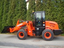 CR 20 Nakladač kolovy 2000kg - 4x4, 53Kw