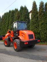 CR 20 Nakladač kolovy 2000kg - 4x4, 53Kw