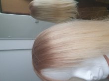 Krásna blond parochňa z ľudských vlasov