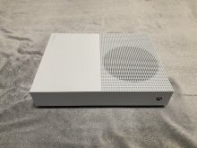 Predám Xbox One S 1TB All-Digital