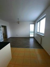 Na predaj 3 izbový byt