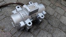 Vibračný motor