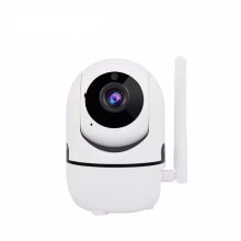 Online interiérová smart kamera s 360°otáčaním