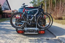 Nosič bicyklov na ťažné zariadenie