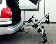 Nosič bicyklov na ťažné zariadenie