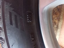 Na predaj zimne pneumatiky na diskoch.