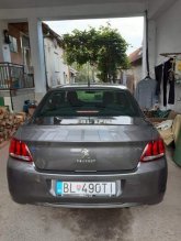 Peugeot 301.