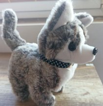 Psík HUSKY štekajúci na baterky 20cm