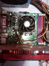 Predám len spolu SET CPU+ základná doska+DDR2 4GB