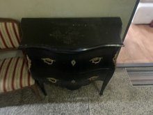 Obrazy a starožitný nábytok