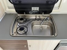 Príves skříňový Tomplan TFS 550.01 2700kg caravan