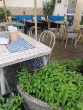 TAVERNA - grécka reštaurácia v Piešťanoch