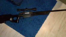 Predávam Airsoft zbrane L96 MB01 A HK45
