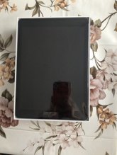 Predám Apple iPad 64 GB 2018 Space Gray